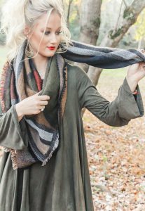 LNL love n labels: friday faves - ways to wear blanket scarves