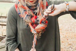 LNL love n labels: friday faves - ways to wear blanket scarves