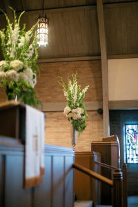 Wedding Wednesday - Samuel Franklin Wedding Florist | www.lovenlabels.com