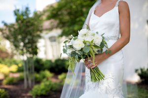 Wedding Wednesday - Samuel Franklin Wedding Florist | www.lovenlabels.com