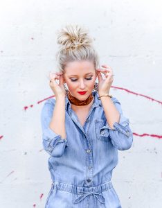 Lightweight Denim Romper and Messy Bun Tutorial | love 'n' labels www.lovenlabels.com