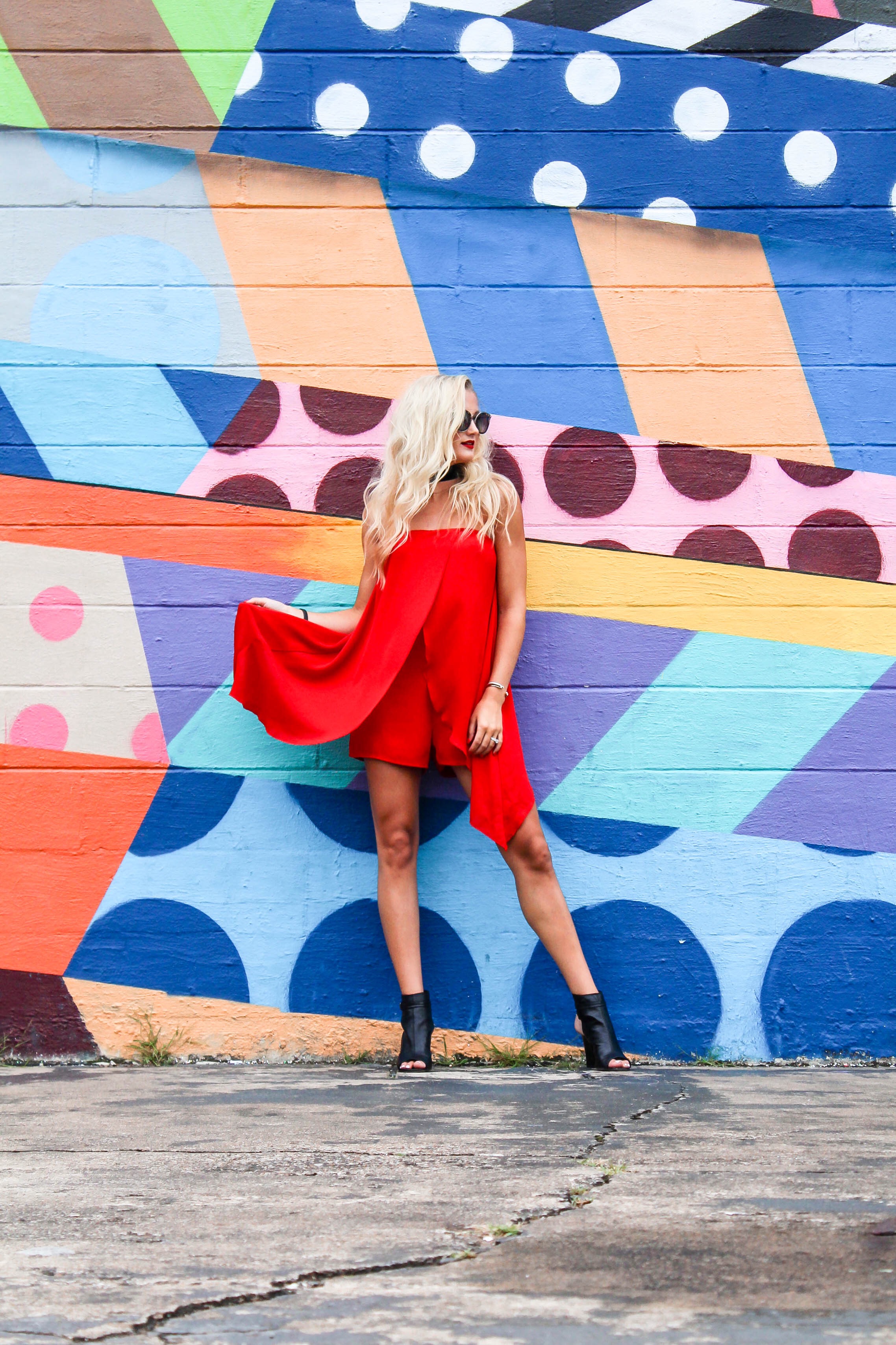 Red Hot Romper + 5 Instagrammable Wall Art Spots | love 'n' labels www.lovenlabels.com