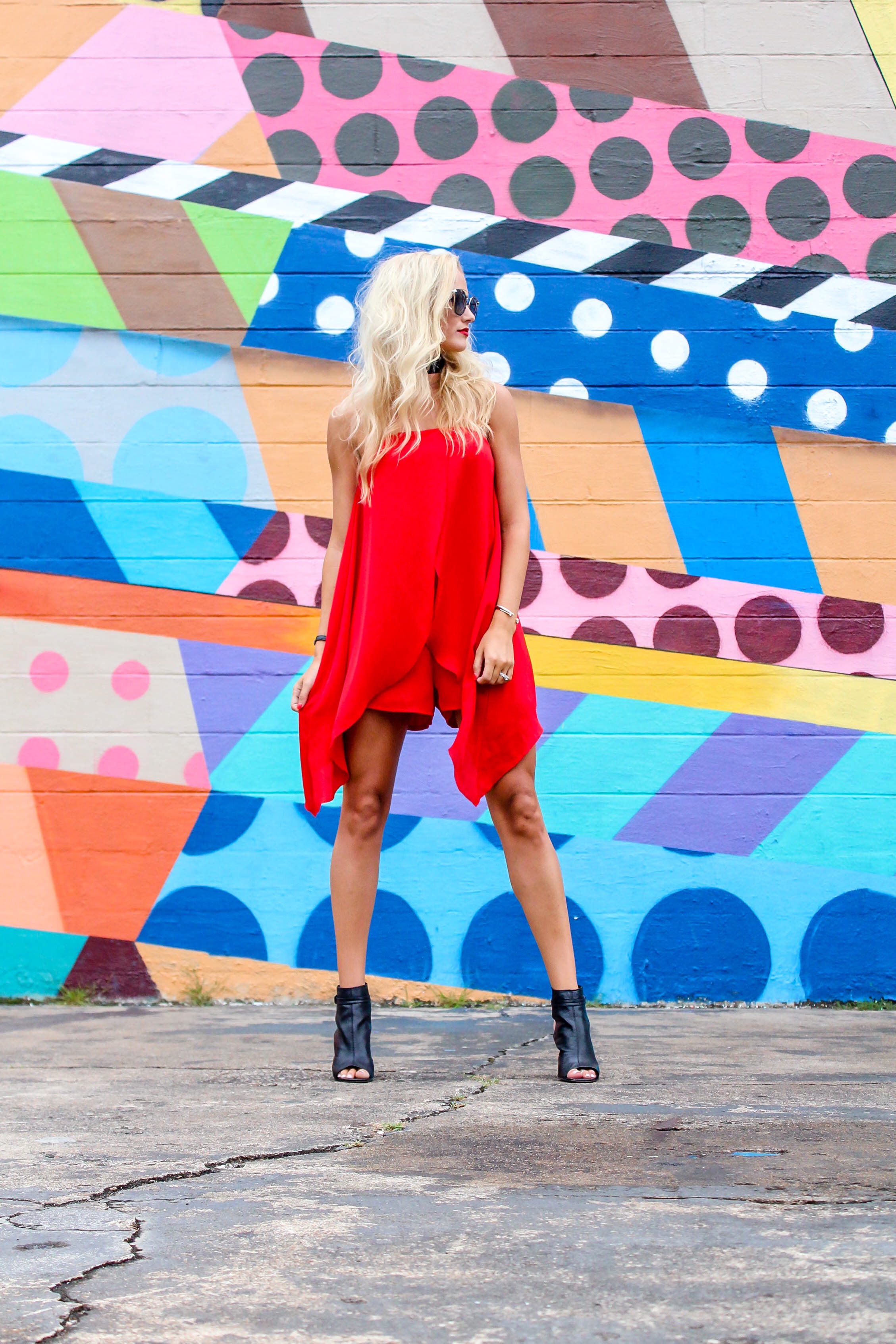 Red Hot Romper + 5 Instagrammable Wall Art Spots | love 'n' labels www.lovenlabels.com