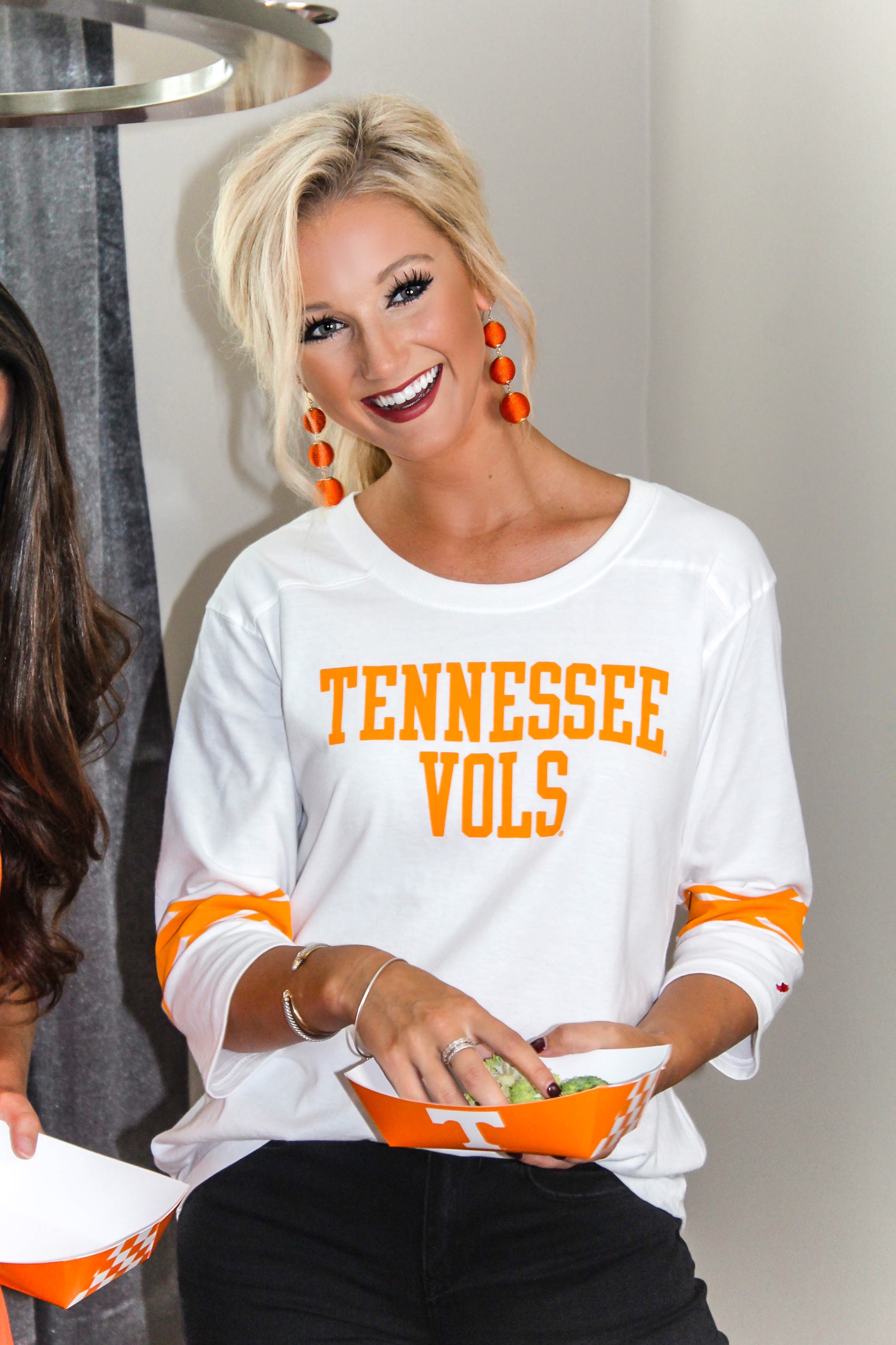 Homegating - A Spin On Gameday Tailgates | love 'n' labels www.lovenlabels.com