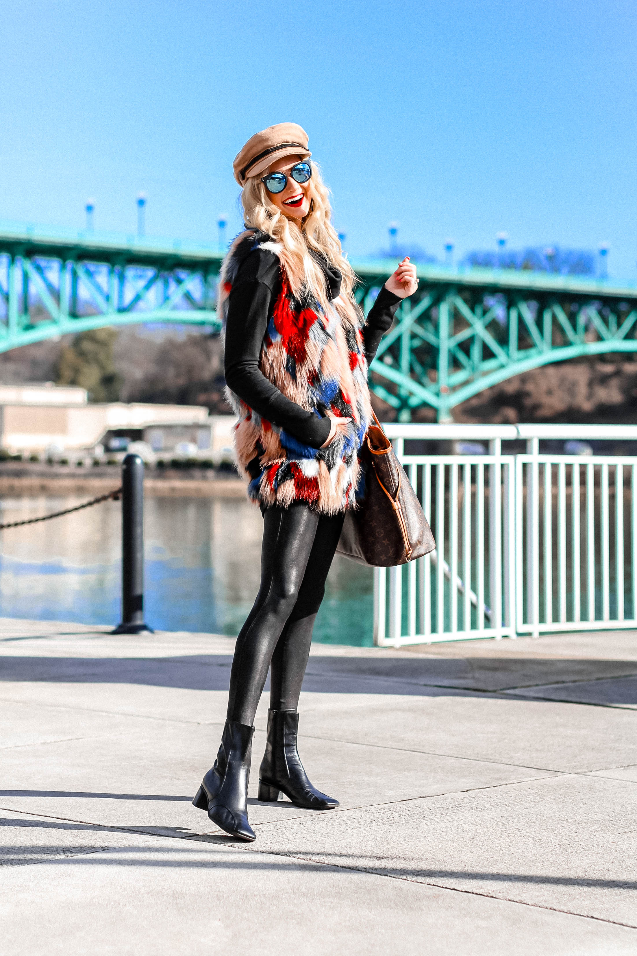 5 Ways to Wear Faux Leather Leggings | love 'n' labels www.lovenlabels.com